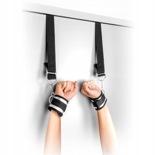 Door-Swing-Handcuffs-Regulowane-kajdanki-zakładane-na-drzwi.jpg