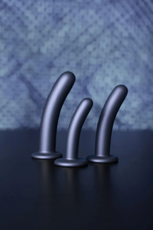 dildo Smooth Silicone Ouch!