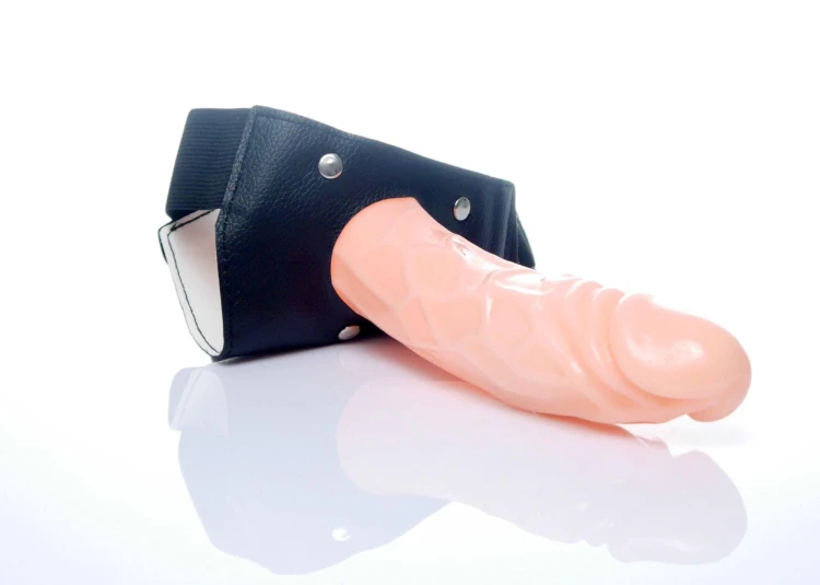 strap-on Hollow Damian