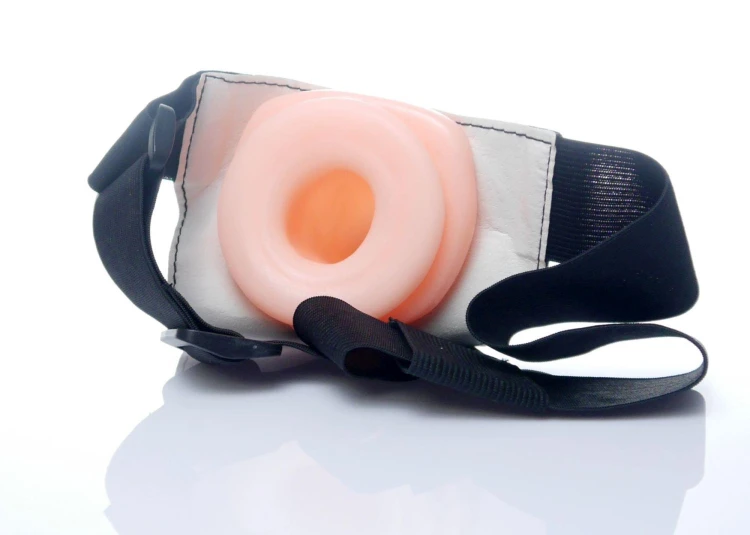 strap-on Hollow Damian