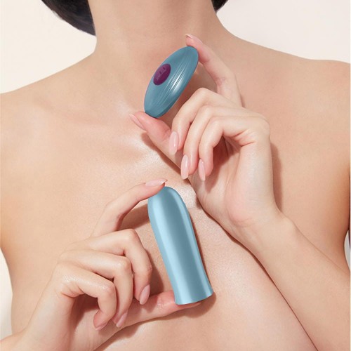 Dyskretny-masażer-do-zabaw-solo-SKLEP-EROTYCZNY-AKCESORIA-EROTYCZNE-SEX-SHOP-ONLINE-wibrator-Versa-Bullet-Blue.jpg