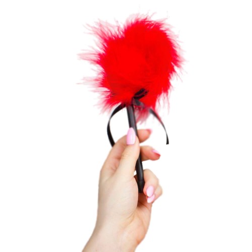 Piórko-do-zmysłowych-pieszczot-Mini-Red-Feather-Tickler-Puszek-do-erotycznych-pieszczot-w-sypialni.jpg
