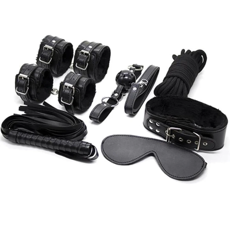Erotyczny-zestaw-BDSM-Gadżety-erotyczne-my-First-Fetish-Kit-Black-7-części.jpg
