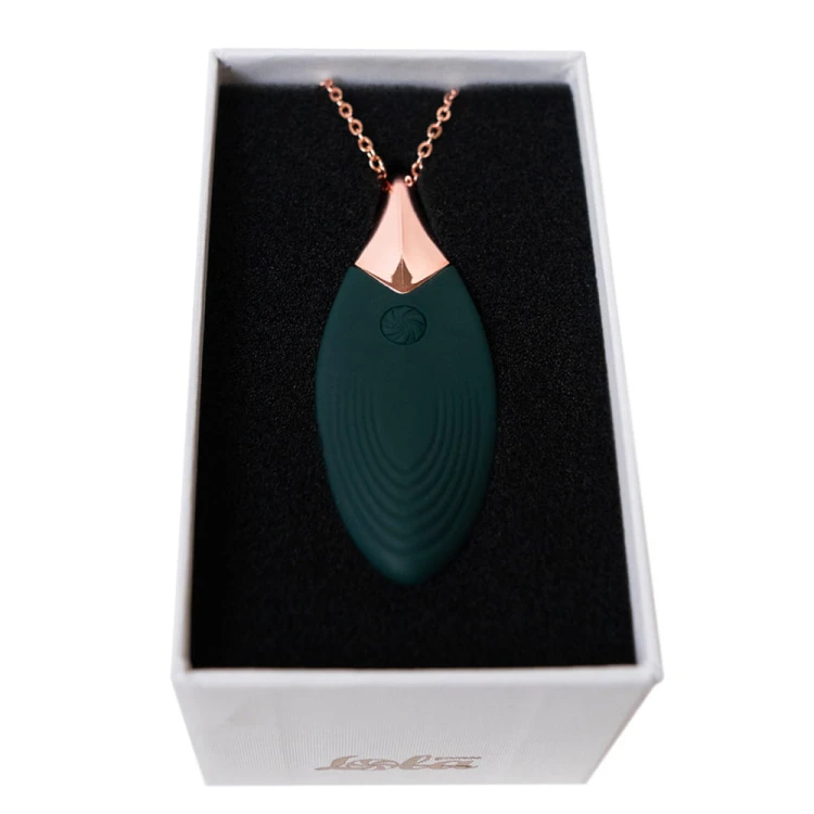 Dyskretny-masażer-dla-kobiet-w-formie-zawieszki-na-łańcuszku-Vibrating-Necklace-Liberty-Leaf-od-Lola-Games-Lola-Games-Ekskluzywny-gadżet.jpg