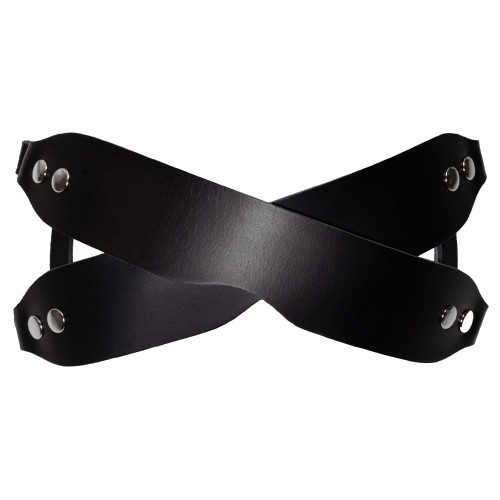 maska-oczy-bdsm-czarna-paski-skóra-naturalna-zabawa-eksploracja-erotyka-seks-ostry-sekxshop-sklep-erotyczny-dominacja-kary-paseczki-doznania-krępowanie-packa-klapsy.jpg