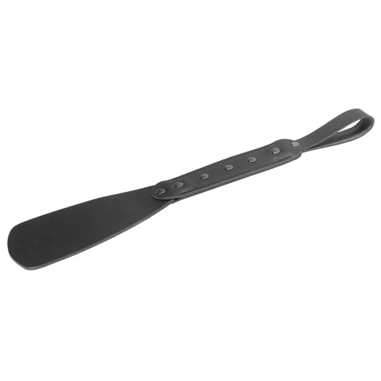 pejcz-bicz-bdsm-czarna-paski-skóra-naturalna-zabawa-eksploracja-erotyka-seks-ostry-sekxshop-sklep-erotyczny-dominacja-kary-paseczki-doznania-krępowanie-packa-klapsy.jpg